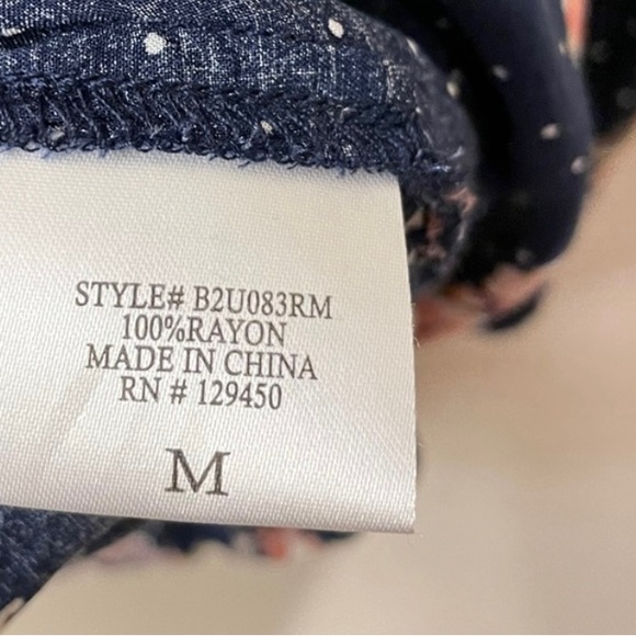 Fred David Blue floral blouse size medium - Picture 5 of 5